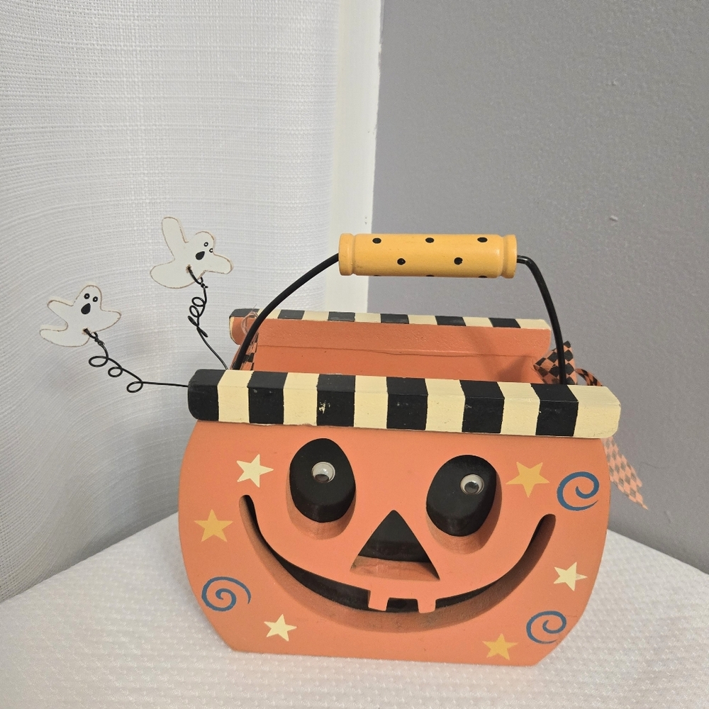 Halloween Jack O Lantern Basket Wood Pumpkin Candy Floral Handle Ghosts